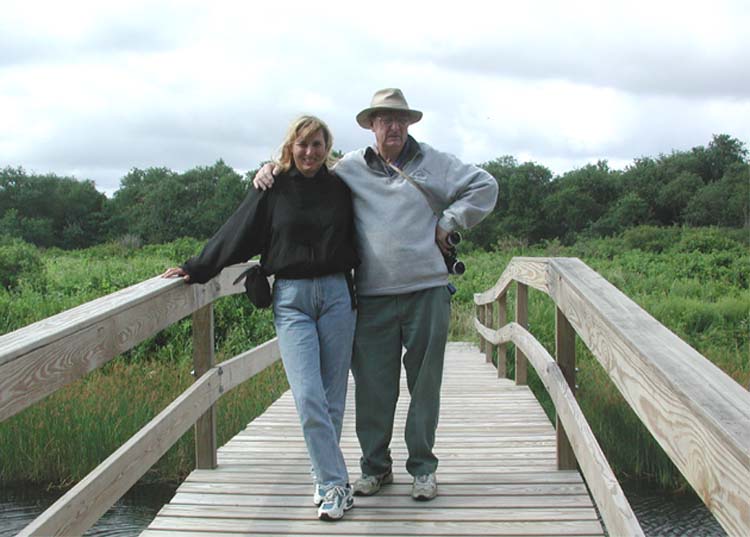 Ginni and Dad on Dwyer Farm Bridge Closeup.jpg 58.8K